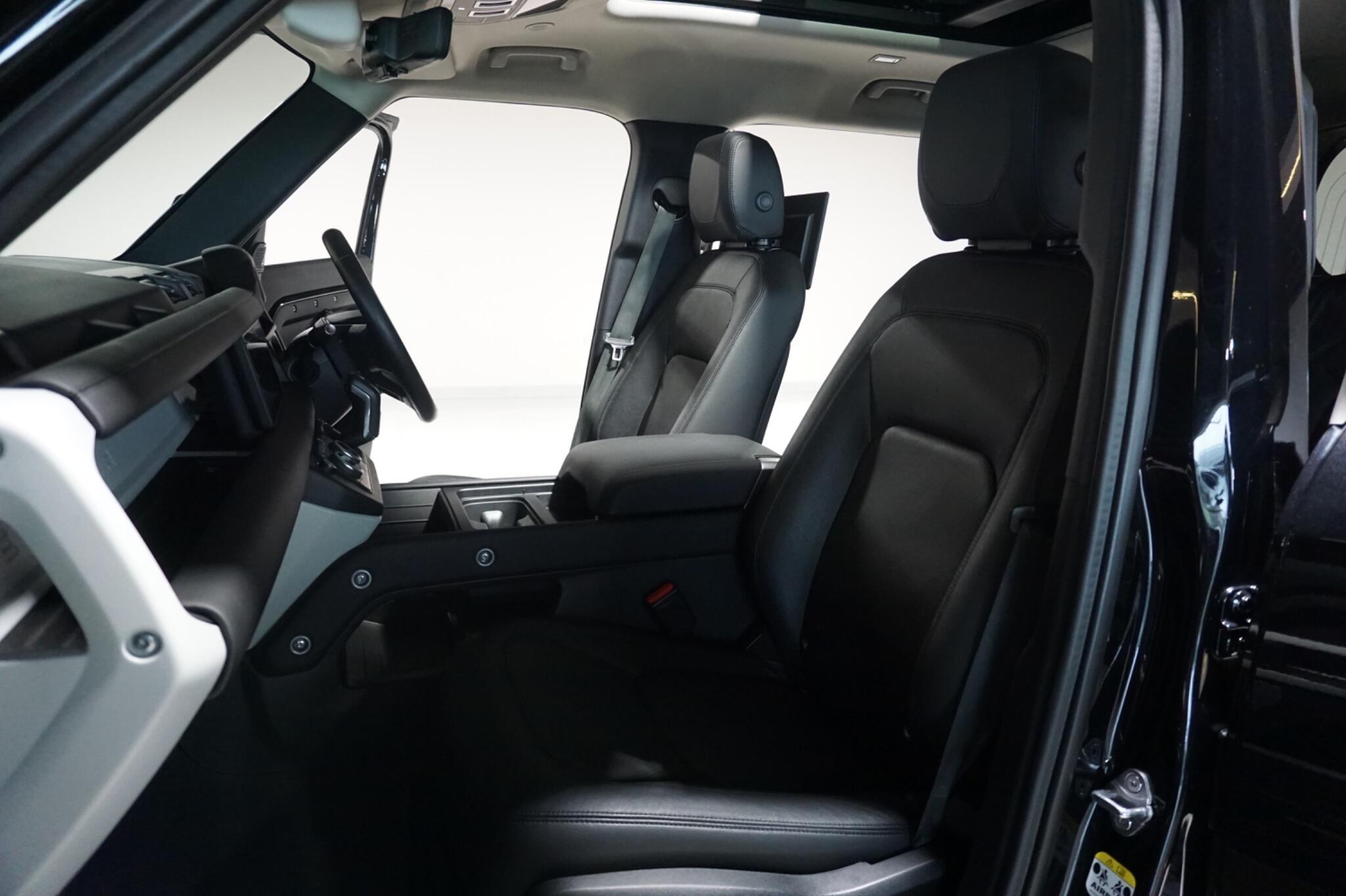 Land Rover Defender 110 3.0 D250 MHEV XS Edition SUV 5dr Diesel Auto 4WD Euro 6 (s/s) (250 ps)